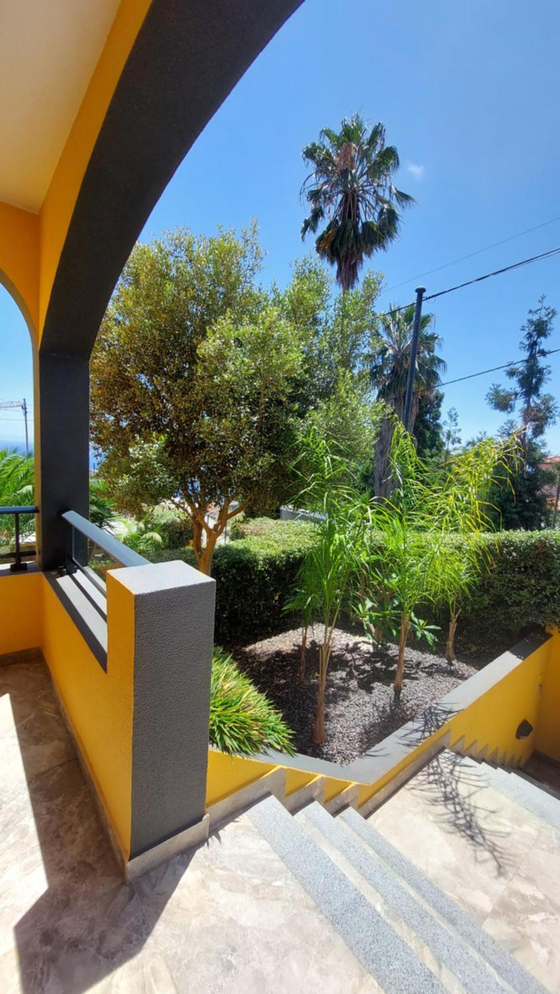 Villa Strelitzia ฟุงชาล ภายนอก รูปภาพ